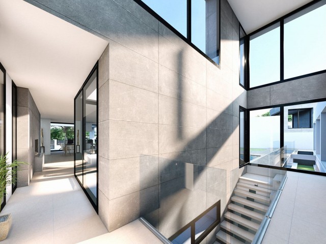 5 Bedrooms Villa in El Chaparral