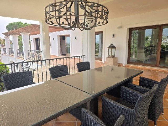 6 Bedrooms Villa in Marbella