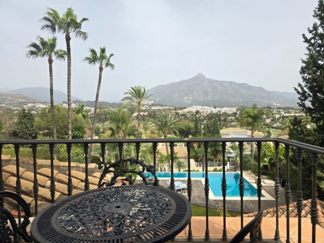 6 Bedrooms Villa in Marbella