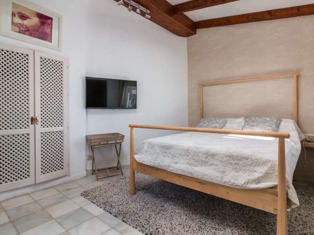 4 Bedrooms Villa in Benahavís