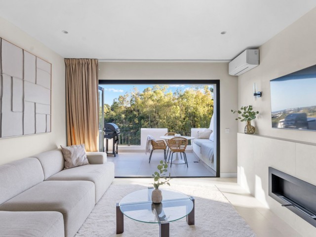 3 Bedrooms Apartment in Benahavís