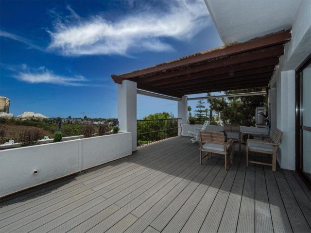 Apartment, The Golden Mile, R5202553