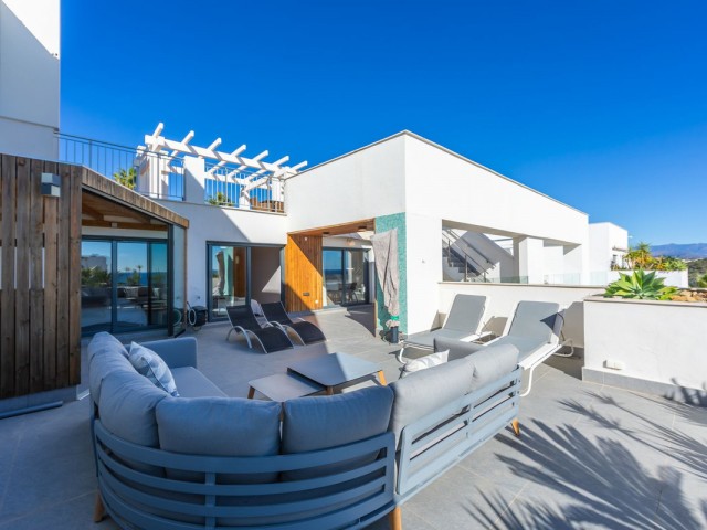 Penthouse in Casares Playa