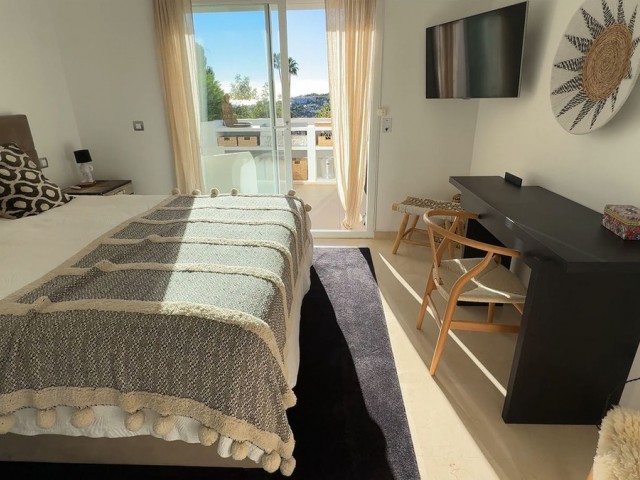 Kattohuoneisto Nueva Andalucía