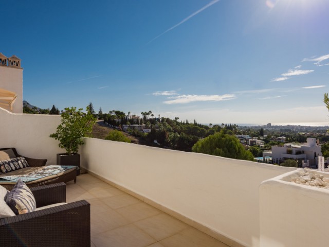 Kattohuoneisto Nueva Andalucía