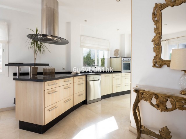 6 Bedrooms Townhouse in Mijas