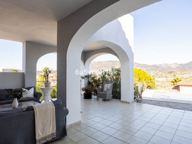 6 Bedrooms Townhouse in Mijas