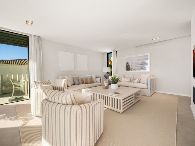 5 Bedrooms Villa in New Golden Mile