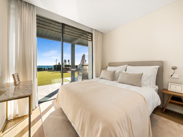 5 Bedrooms Villa in New Golden Mile