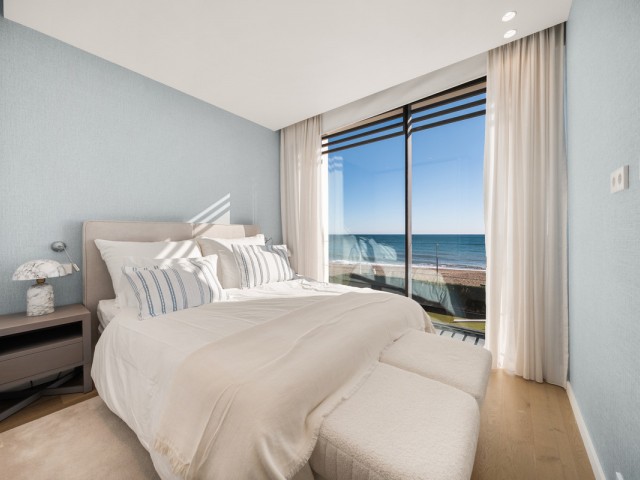 5 Bedrooms Villa in New Golden Mile