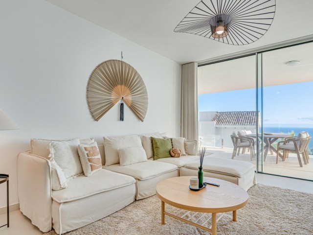 Apartamento con 2 Dormitorios  en Benalmadena