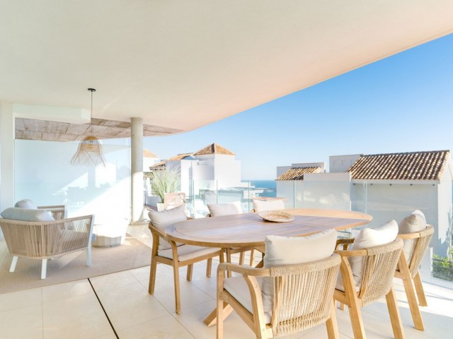 Apartamento con 2 Dormitorios  en Benalmadena