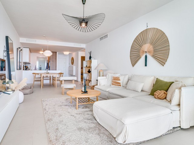 Apartamento con 2 Dormitorios  en Benalmadena