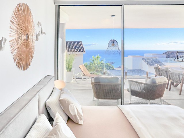 Apartamento con 2 Dormitorios  en Benalmadena