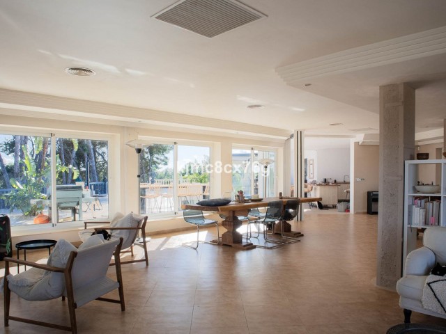 7 Bedrooms Villa in Torremolinos