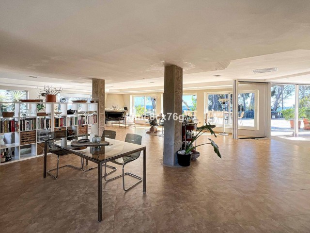 7 Bedrooms Villa in Torremolinos