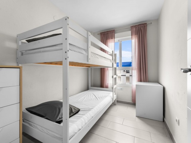 Ático con 3 Dormitorios  en Benalmadena