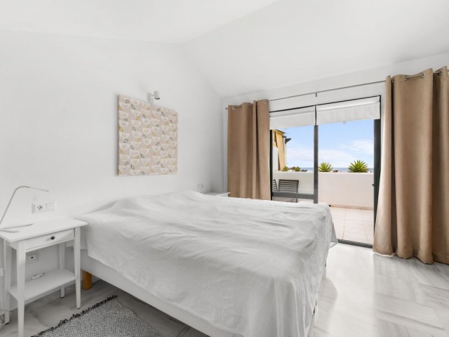 Apartamento con 2 Dormitorios  en Benalmadena