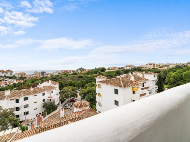 Apartamento con 2 Dormitorios  en Benalmadena