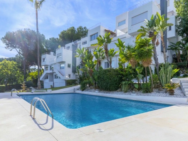 3 Schlafzimmer Apartment in Nueva Andalucía