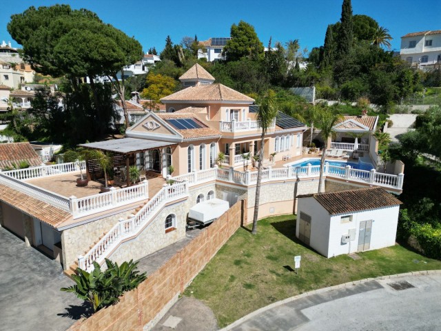 Villa, Mijas Costa, R5247973