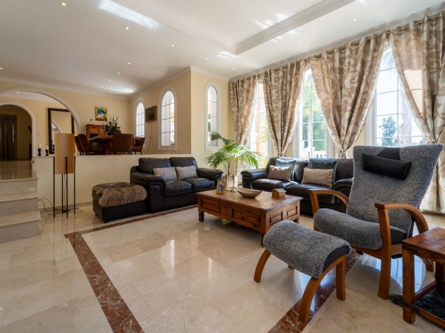 Villa, Mijas Costa, R5247973