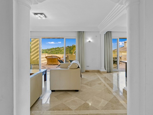 Penthouse in Casares Playa