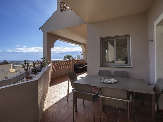 3 Bedrooms Apartment in Benahavís