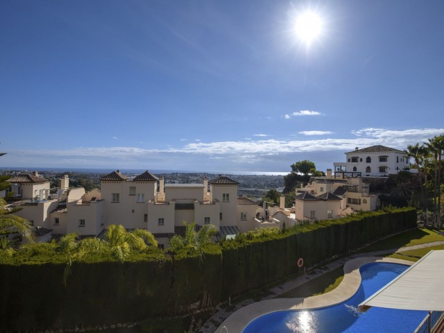 3 Bedrooms Apartment in Benahavís