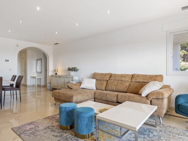 3 Bedrooms Apartment in Benahavís