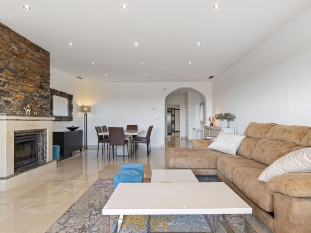 3 Bedrooms Apartment in Benahavís