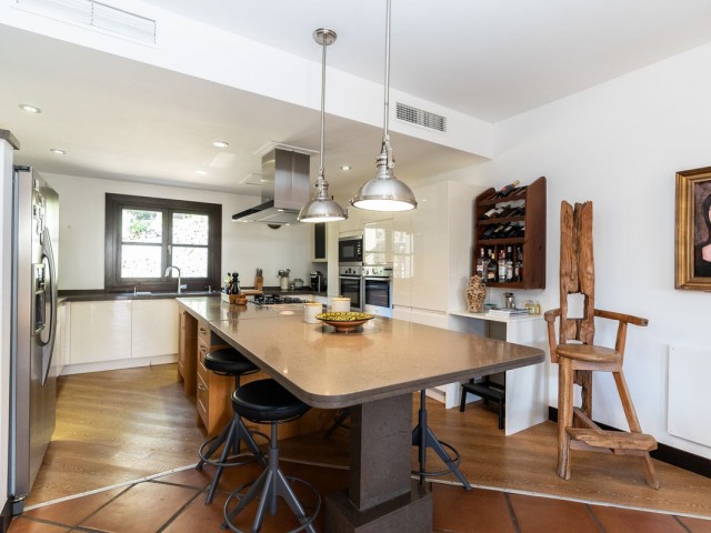 4 Bedrooms Townhouse in Benahavís