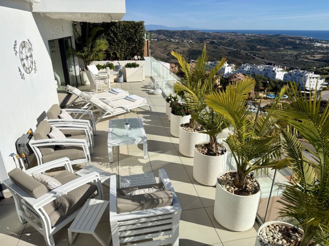 Penthouse avec 2 Chambres  à Calanova Golf