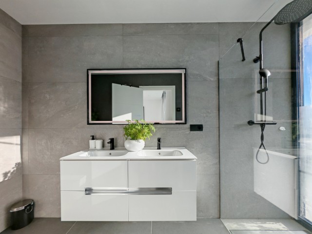 4 Schlafzimmer Villa in Valle Romano