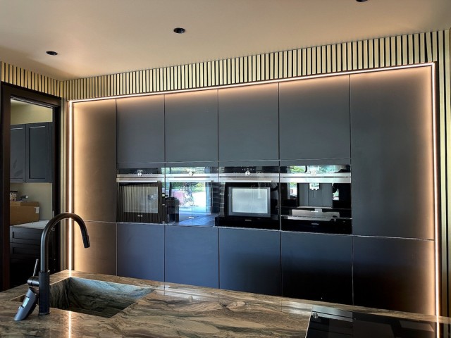 4 Bedrooms Villa in Estepona