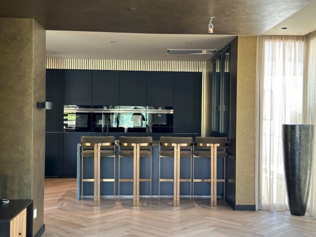 4 Bedrooms Villa in Estepona