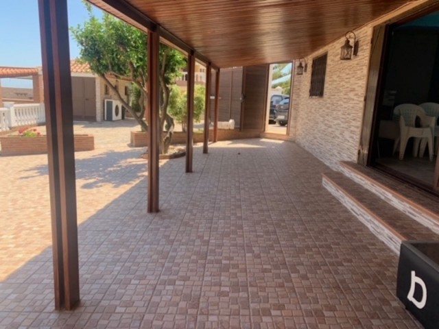 4 Bedrooms Villa in San Roque