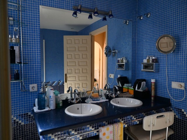 4 Bedrooms Villa in Mijas