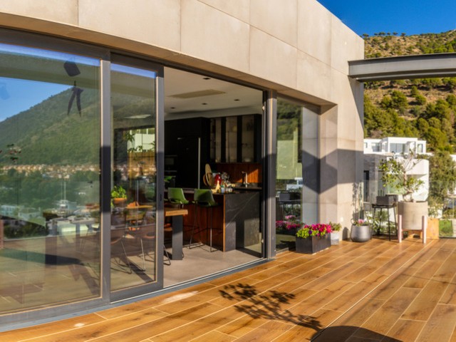 5 Bedrooms Villa in Mijas