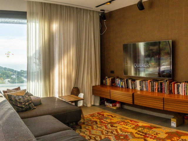 5 Bedrooms Villa in Mijas