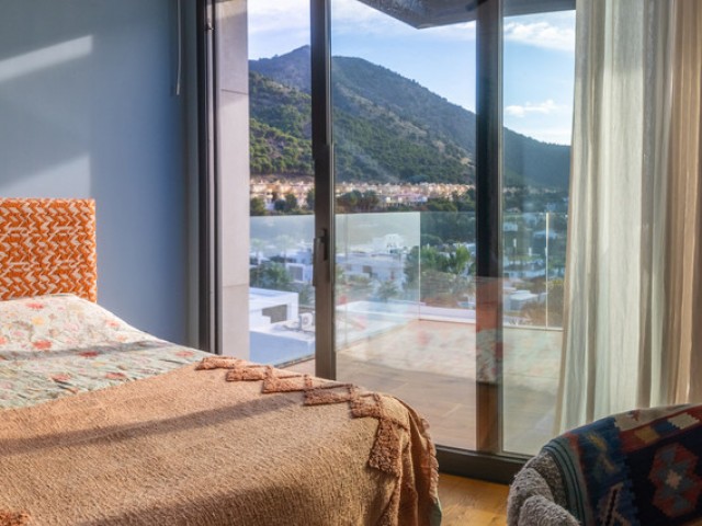 5 Bedrooms Villa in Mijas