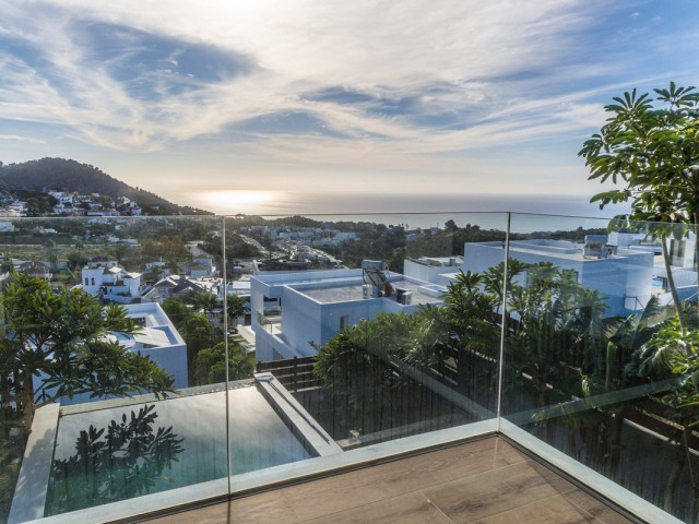 5 Bedrooms Villa in Mijas