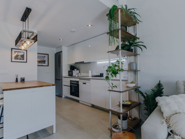 Apartamento con 2 Dormitorios  en Selwo