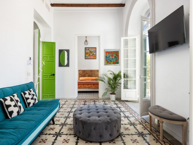 Apartamento con 4 Dormitorios  en Málaga Centro