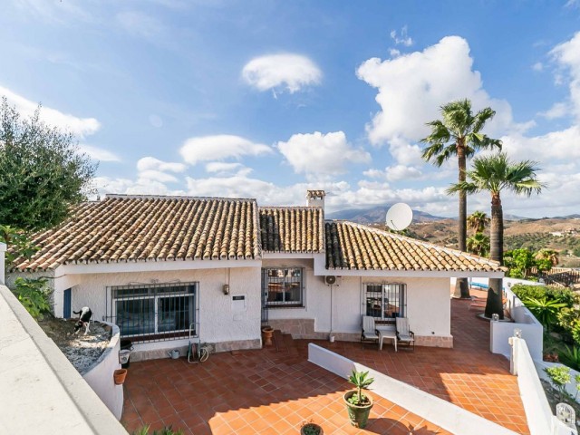 4 Schlafzimmer Villa in Sierrezuela