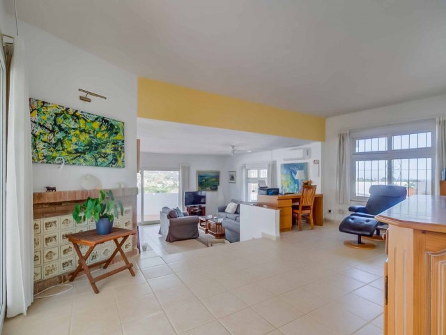 4 Schlafzimmer Villa in Sierrezuela