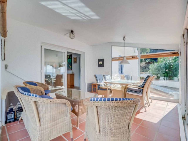 4 Schlafzimmer Villa in Sierrezuela