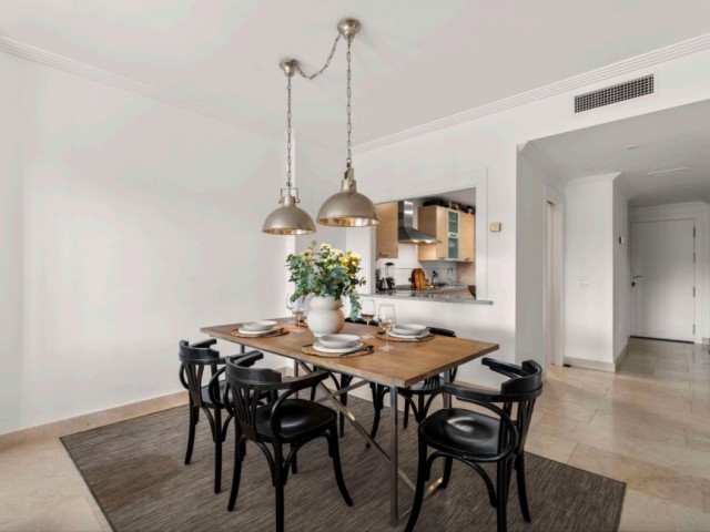 2 Bedrooms Apartment in Benahavís