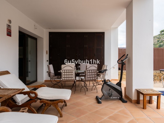 Villa con 3 Dormitorios  en Benalmadena Pueblo