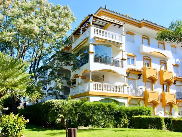 2 Bedrooms Apartment in Puerto Banús